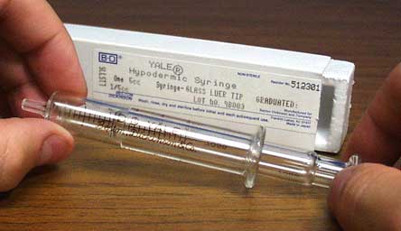 Figure 1. Yale hypodermic syringe.